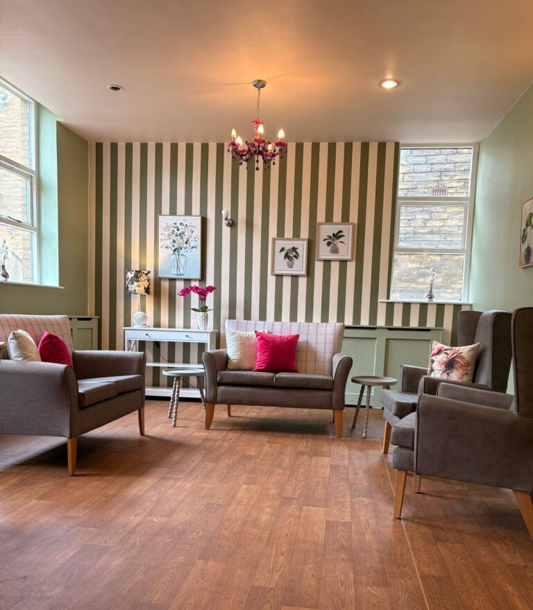 Holly Park Care Home (2)